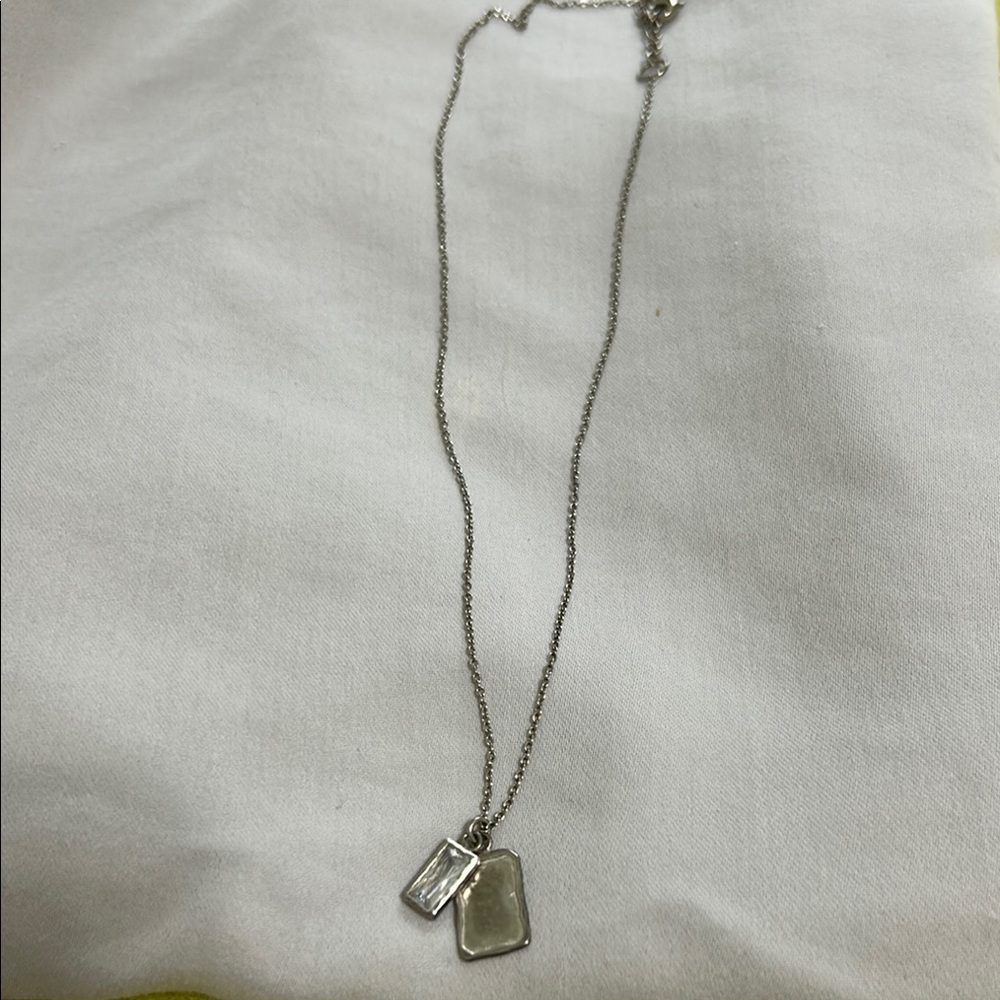 Elegant Silver Pendant Necklace